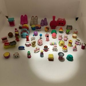 Shopkins 50pcs Moose Mixed Season Loose Toy Action Figures Pre-owned